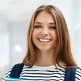 Студент 001